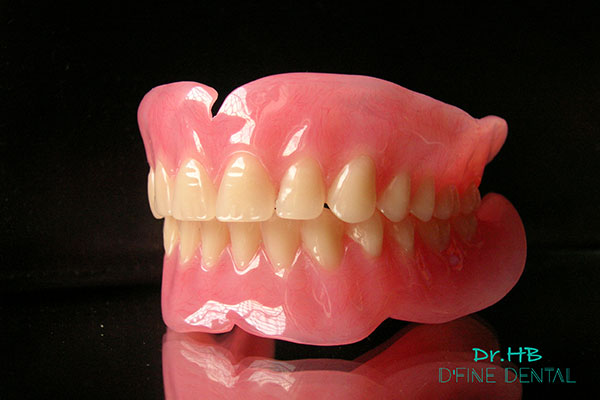 Full and partial dentures